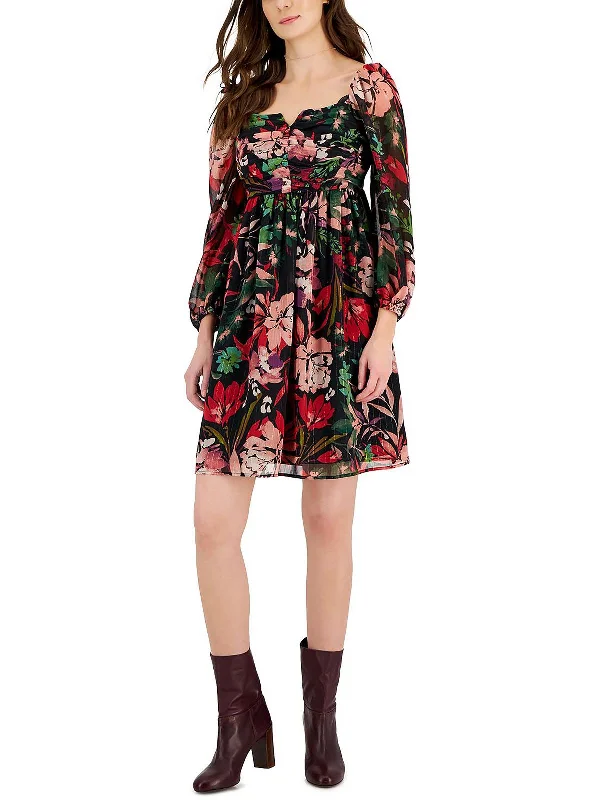 Refresh your wardrobe with stylish women’s outfits   Womens Floral Print Knee Shift Dress